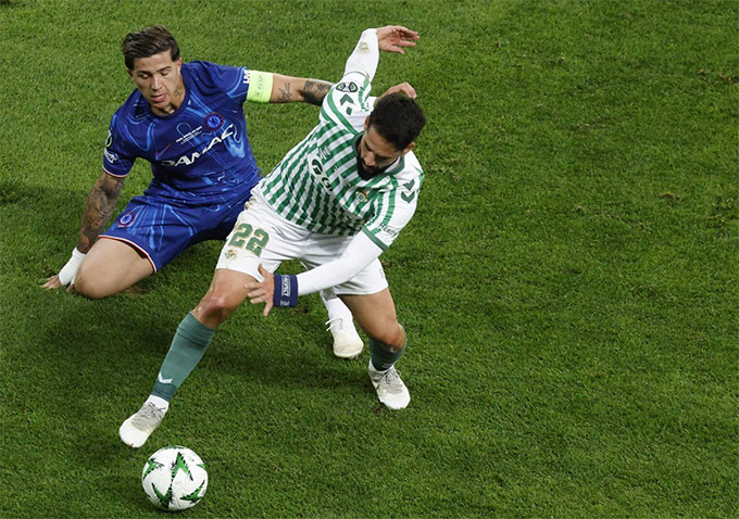 Chelsea bị Betis khắc chế trong hiệp 1