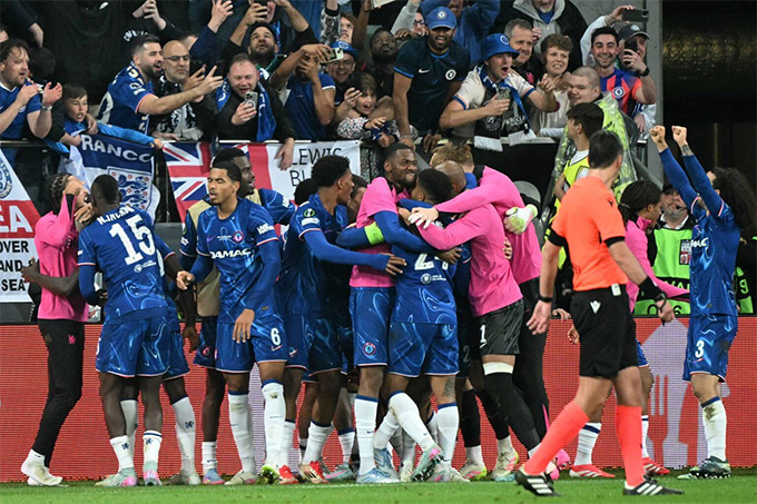 Chelsea vô địch Conference League sau màn ngược dòng ấn tượng trước Betis