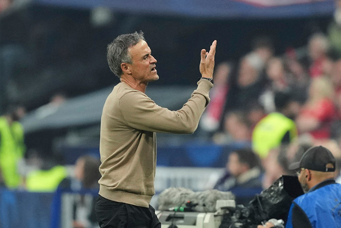 Năm thứ 2 của Lucho tại PSG rất thành công
