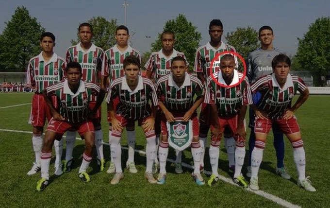 Gabriel de Oliveira Costa (vòng tròn màu đỏ) khi còn thi đấu