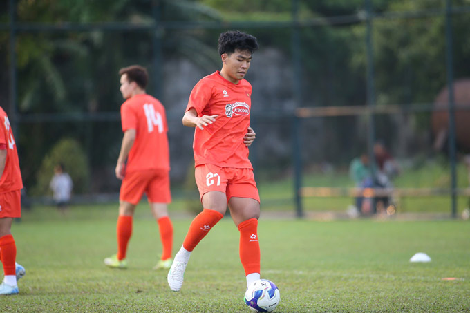 Lý Đức được đôn lên từ  U22 Việt Nam 