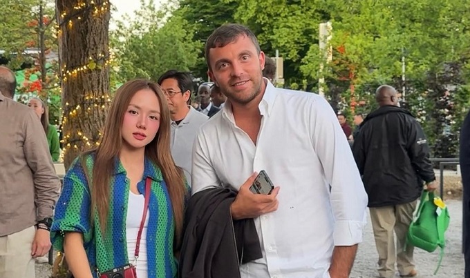 Phương Ly chốt kèo Fabrizio Romano ở Đức