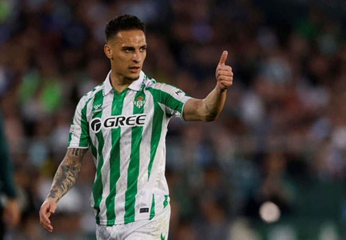 Antony thi đấu thăng hoa trong màu áo Betis