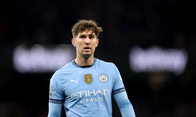 Stones có nguy cơ bị Man City đẩy đi