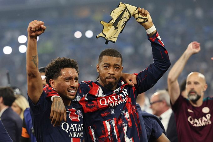 Những giọt nước mắt hạnh phúc của Marquinhos và Presnel Kimpembe