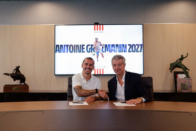 Griezmann gia hạn với Atletico