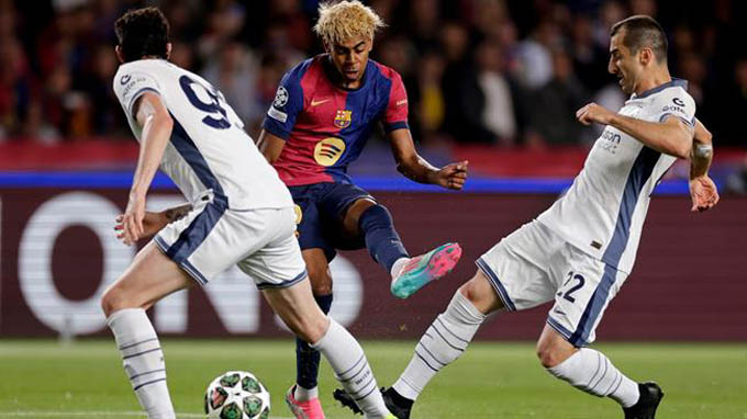 Bàn thắng của Yamal đẹp nhất Champions League 2024/25