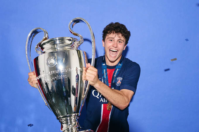 Neves vô địch Champions League cùng PSG