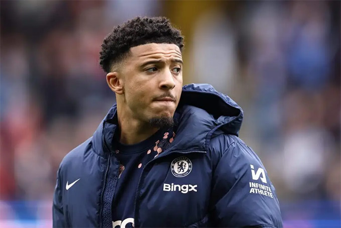 Sancho không được Chelsea mua đứt