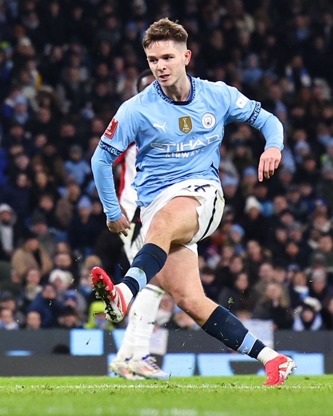  McAtee từng lập hattrick giúp Man City đại thắng Salford City 8-0 