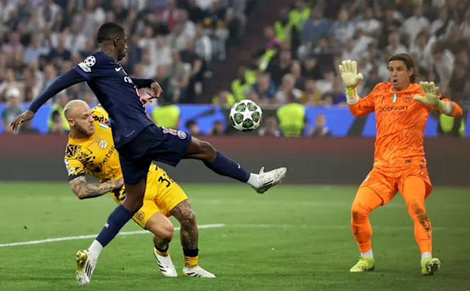 Dembele hoạt động như một cỗ máy trước Inter