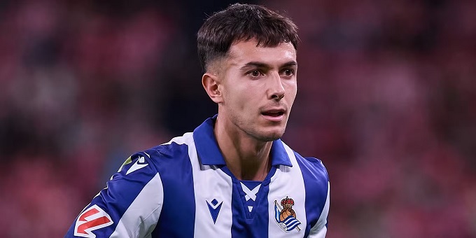 Martin Zubimendi tạo ra sự cân bằng cho Arsenal