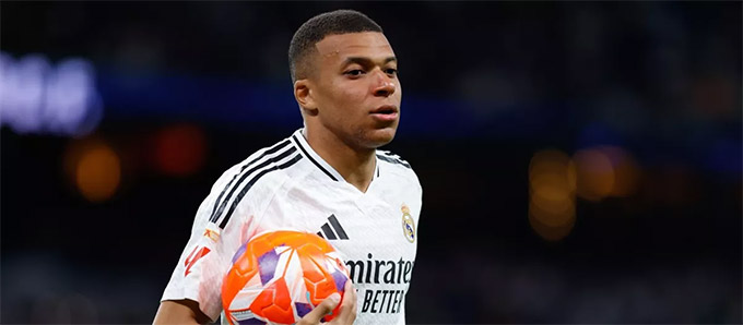 Mbappe theo chân Ronaldo khi đổi số áo ở mùa thứ hai tại Real Madrid