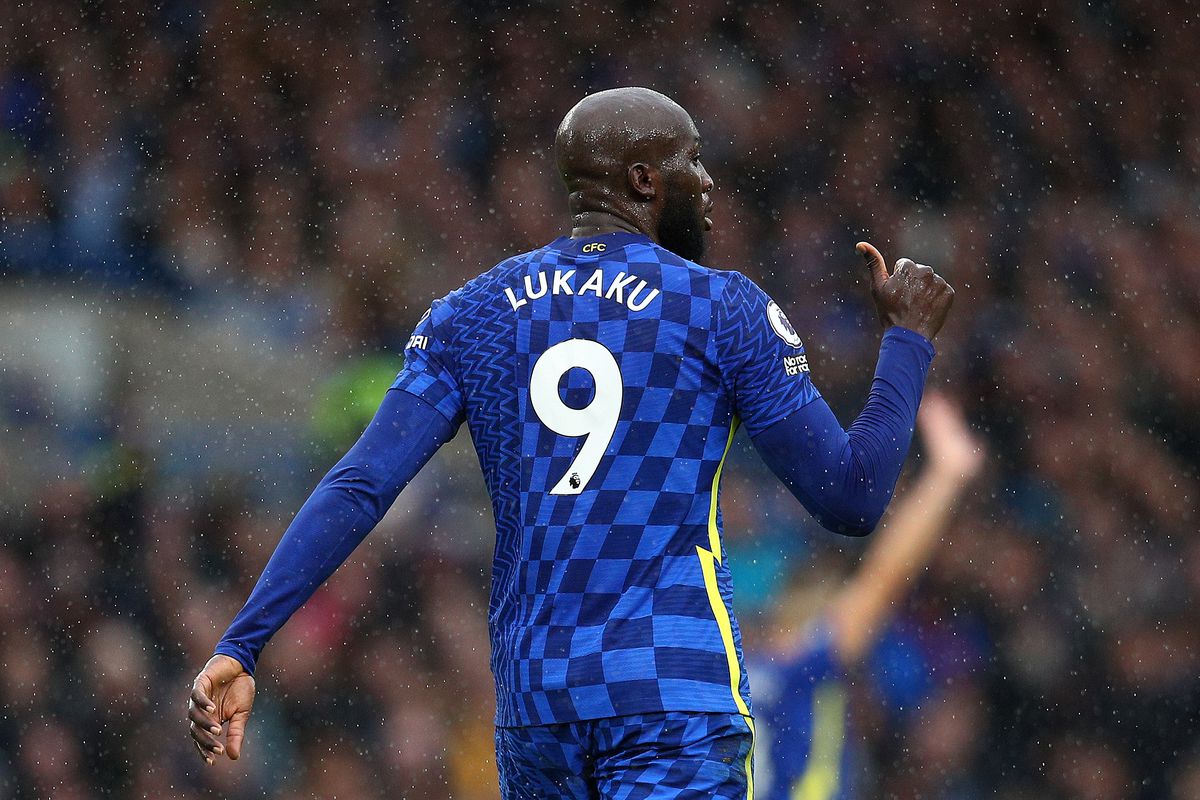 Lukaku là số 9 đen đủi gần nhất của Chelsea