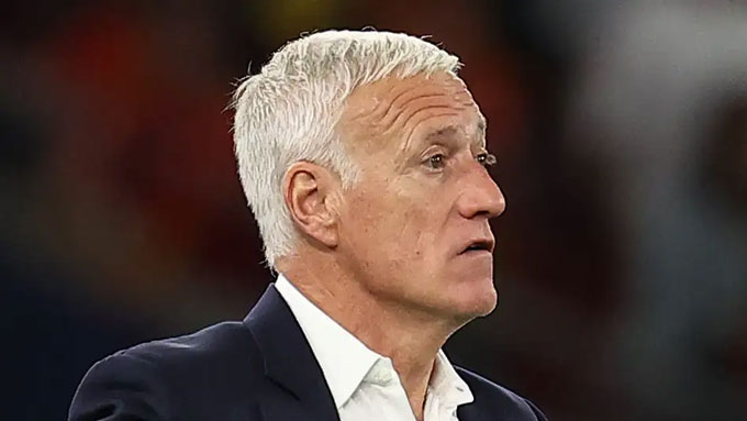 Deschamps bị chỉ trích gay gắt