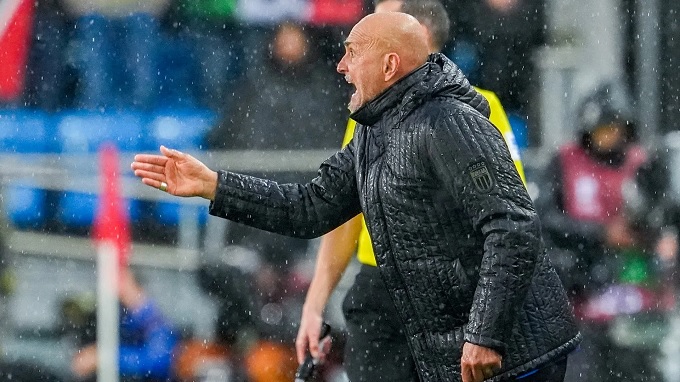 Spalletti bất lực trong việc giúp Italia chơi khởi sắc