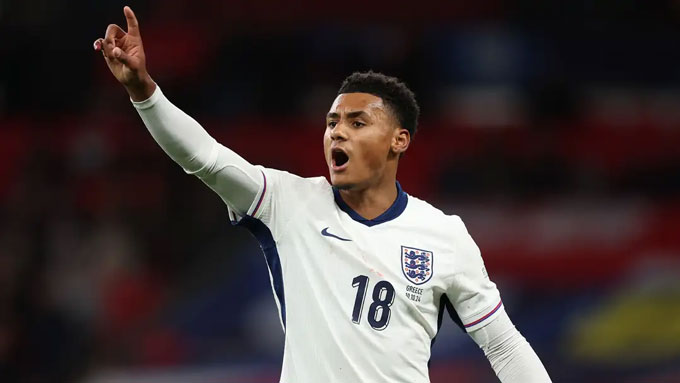 Ollie Watkins lỡ hẹn với ĐT Anh