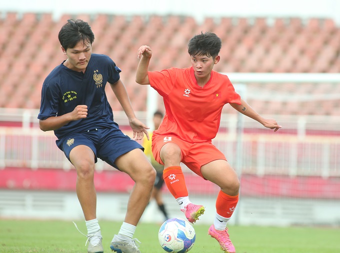 U19 nữ Việt Nam sẽ bắt đầu hành trình giải U19 nữ ĐNA bằng cuộc đọ sức với  U19 nữ Myanmar. Ảnh; Đình Viên 