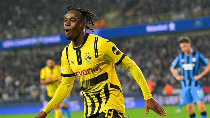 Chelsea đã đạt được thỏa thuận dài hạn với sao trẻ của Dortmund, Jamie Gittens.