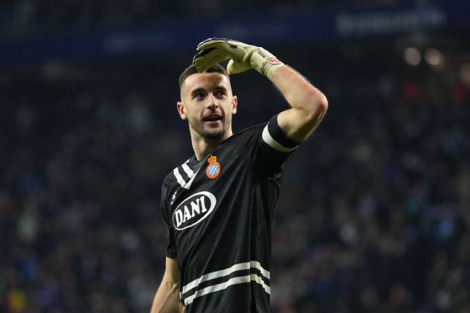 Joan Garcia sẽ sớm ra mắt Barca