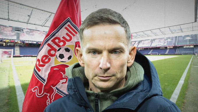 Sau khi thất bại tại RB Salzburg, Lijnders đã được Pep gọi điện mời về làm trợ lý
