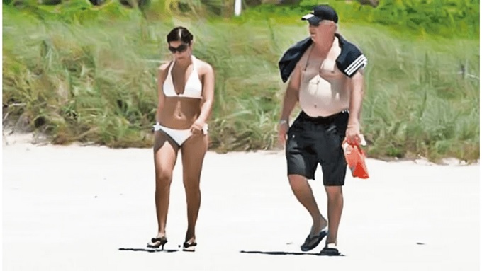Ancelotti và bồ trẻ đi chơi ở Miami