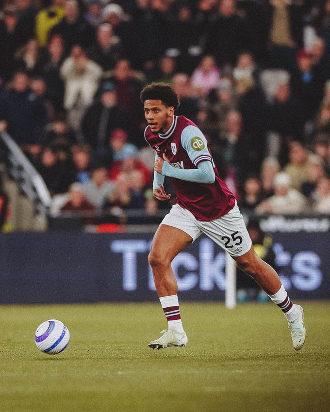 Jean-Clair Todibo (Nice  tới West Ham - 40 triệu euro): West Ham mua đứt trung vệ người Pháp, Jean-Clair Todibo từ Nice với giá 42 triệu euro. Todibo từng là cầu thủ Barca giai đoạn 2019 - 2021, trước khi bị bán cho Nice với giá chỉ 8,5 triệu euro. Nhưng đến thời điểm này, tổng tiền Barca thu về từ vụ bán Todibo là 16,9 triệu euro.