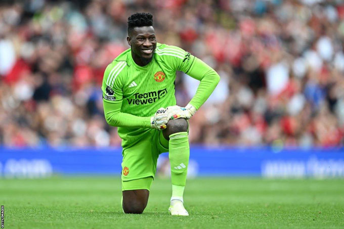Onana úp mở khả năng rời MU