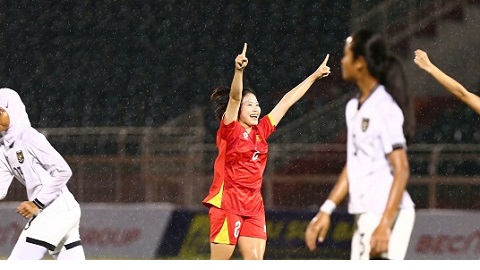 Hồng Minh nói gì về 'siêu phẩm' trong chiến thắng đậm đà trước Indonesia
