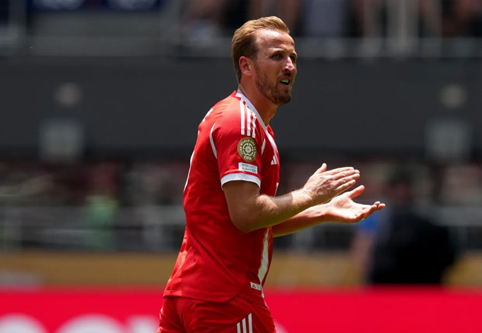 Kane không ghi được bàn nào dù Bayern thắng 10-0