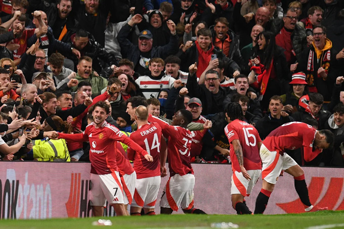 MU từng ngược dòng hạ Lyon ở tứ kết Europa League
