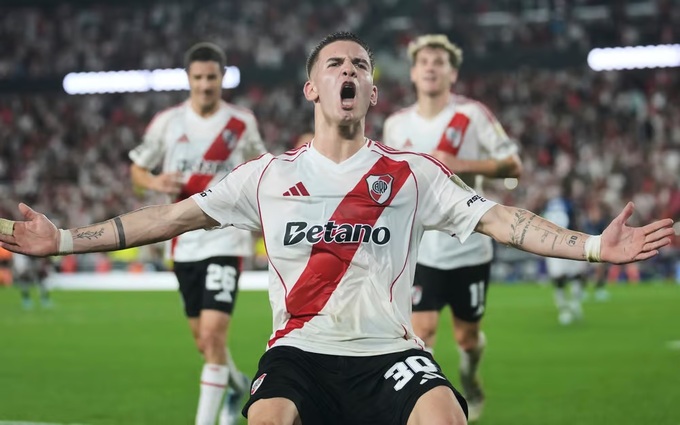 Real Madrid có thể chỉ mất 30 triệu euro nếu mua Mastantuono trước khi anh gia hạn với River Plate.