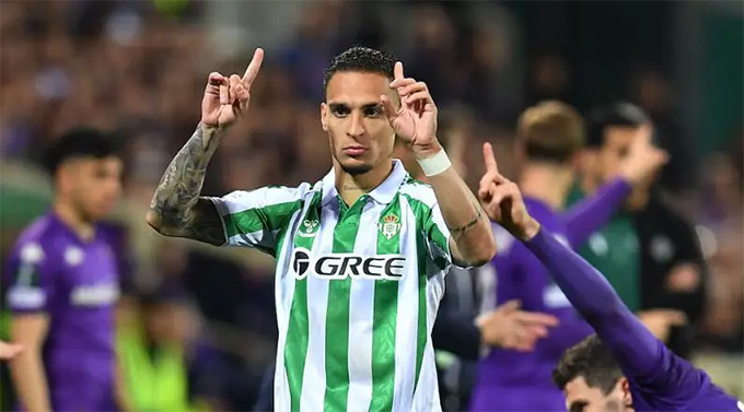 MU đề nghị Real Betis mua quyền sở hữu Antony