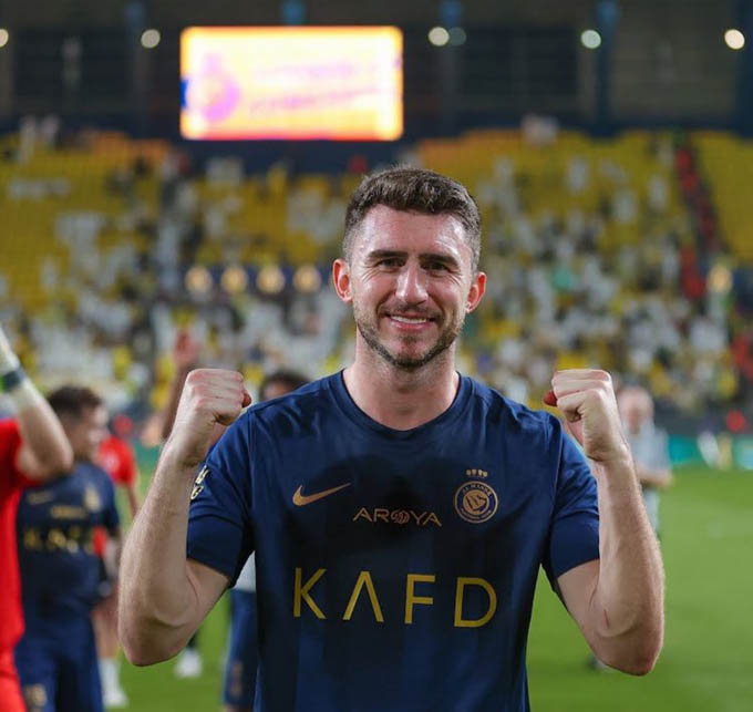 Laporte đang được nhiều đội bóng để ý