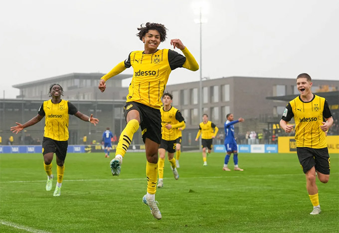 Albert sẽ có dịp ra mắt đội một Dortmund ngay tại quê nhà Mỹ