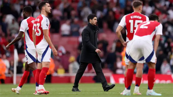 Đụng trúng... Arsenal của Arteta