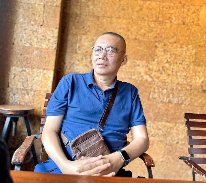 Gương mặt suy tư của GĐKT Bùi Đoàn Quang Huy. Ảnh: FBNV