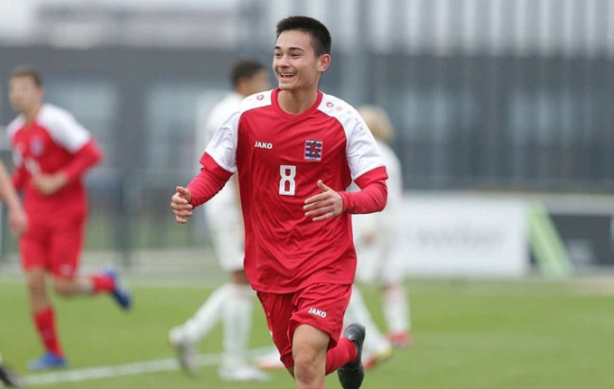 Thomas-Lê Desurmont trong màu áo đội trẻ Luxembourg