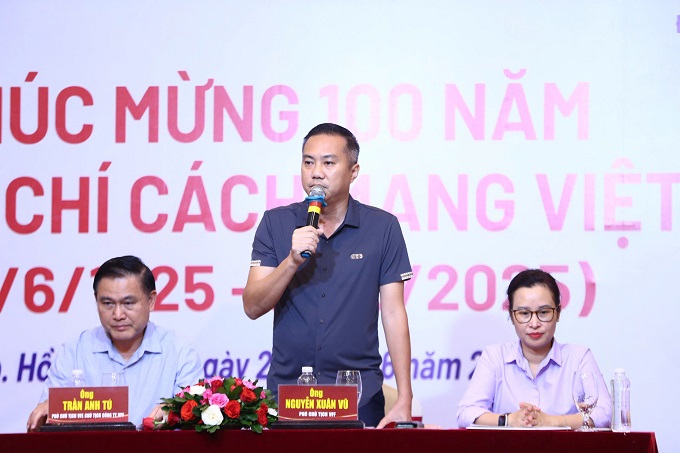 Phó chủ tịch Nguyễn Xuân Vũ gửi lời cảm ơn đến các phóng viên vì những đóng góp trong thời gian qua 