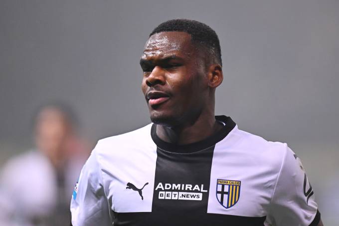 Ange-Yoan Bonny trên đường gia nhập Inter