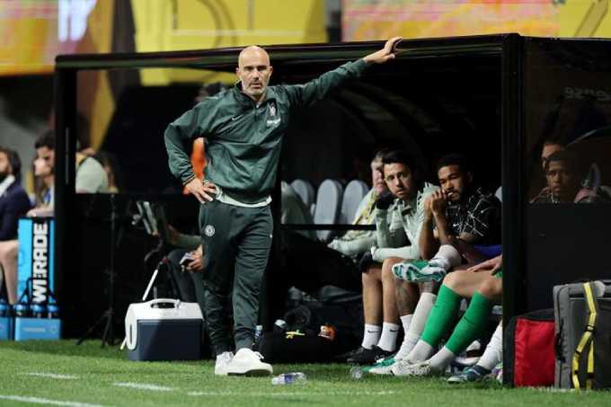 Việc HLV Enzo Maresca không sử dụng đội hình mạnh nhất có thể khiến Chelsea bị xử phạt