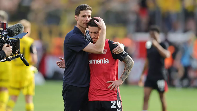 Alonso muốn đưa học trò cũ Grimaldo về Real
