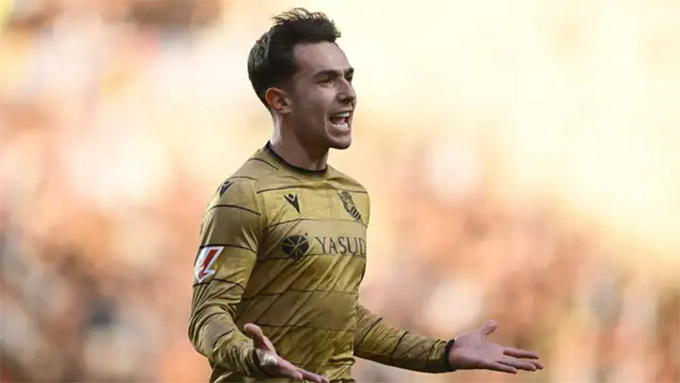 Real Madrid đã không thể "nẫng tay trên" Zubimendi từ tay Arsenal