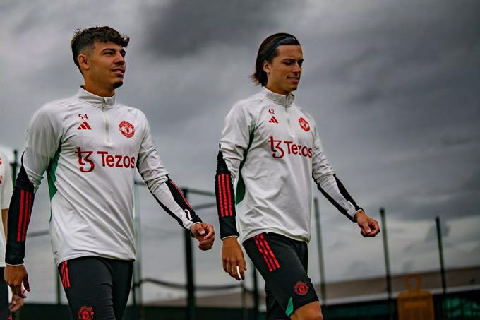 Jurado và Fernandez đến MU vào năm 2020