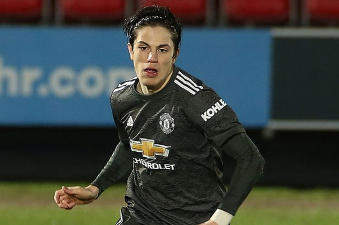 Garnacho ở đội trẻ MU năm 2021