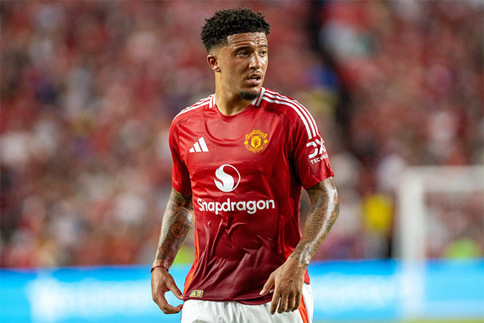 MU muốn sớm tống cổ Sancho khỏi Old Trafford