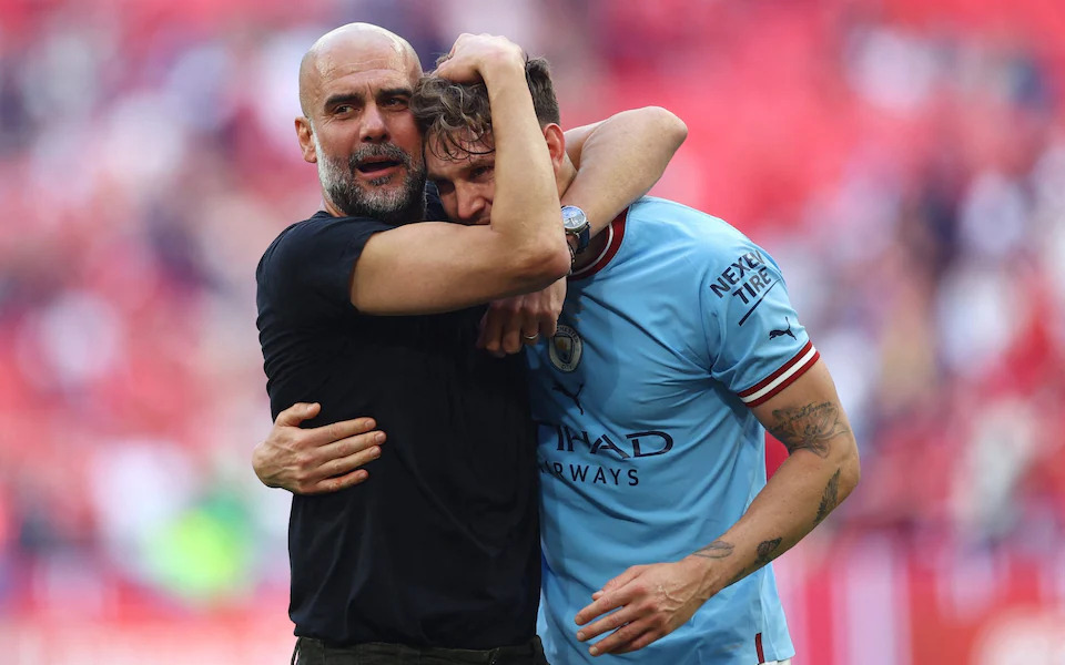 Stones đã ký hợp đồng với Man City vào tháng 8/2016 từ Everton trong một thỏa thuận trị giá 47,5 triệu bảng trong kỷ nguyên của Pep Guardiola