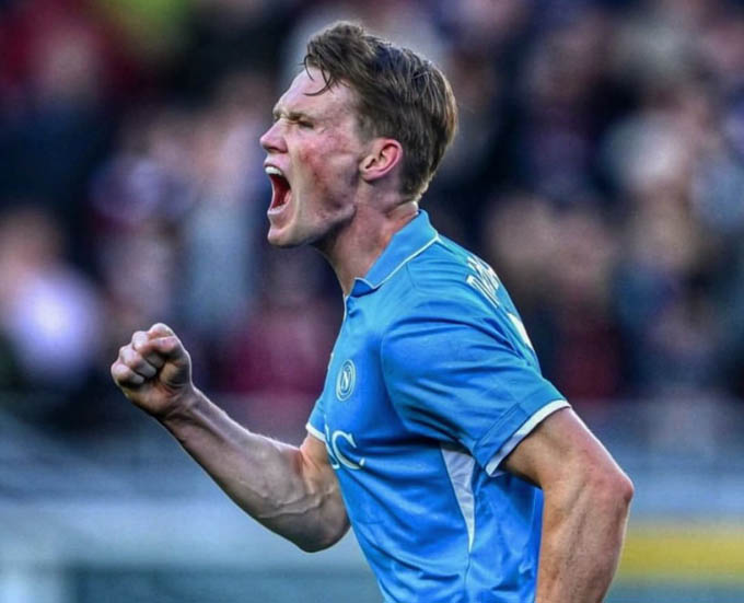 Napoli có bán McTominay?