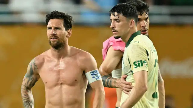 Messi không giấu được sự tiếc nuối khi Inter Miami đánh rơi 2 điểm