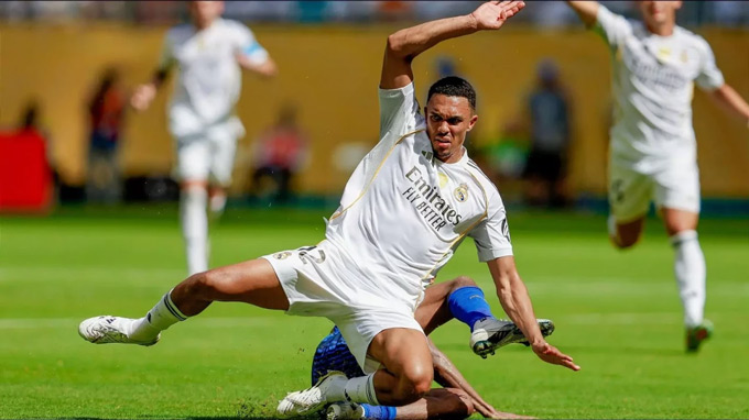 Alexander-Arnold đã có 2 trận cho Real chơi ở mức ổn